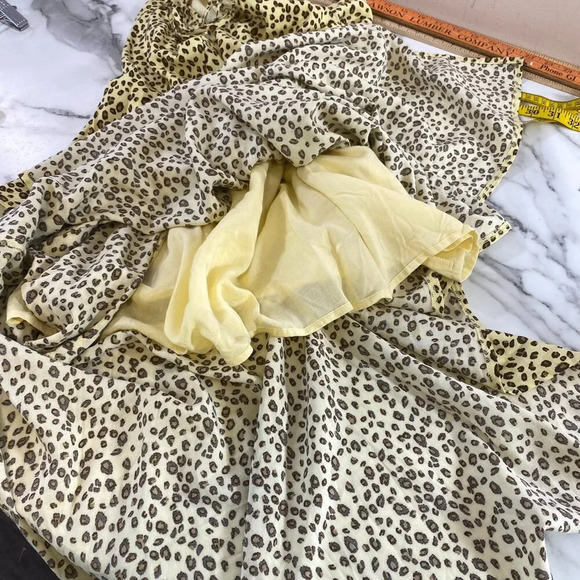 Mystree Leopard Print Maxi Dress Womens Size Medium Brown Yellow Sleeveless Slit - Picture 11 of 13
